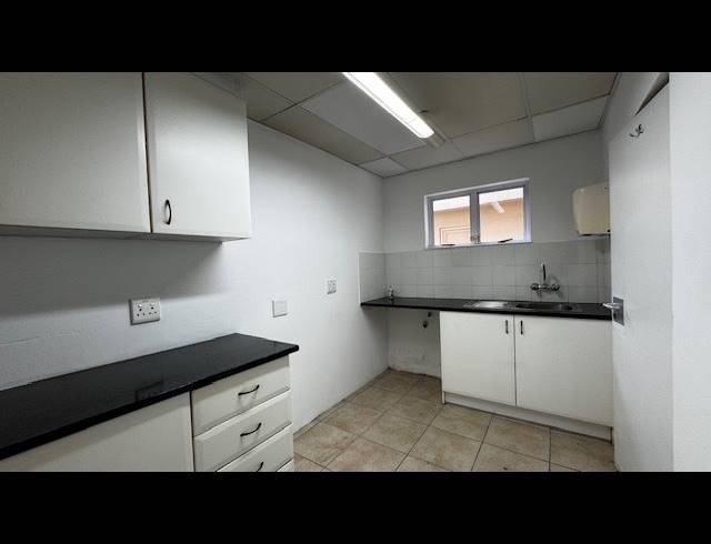 289M² OFFICE TO LET IN MUSGRAVE